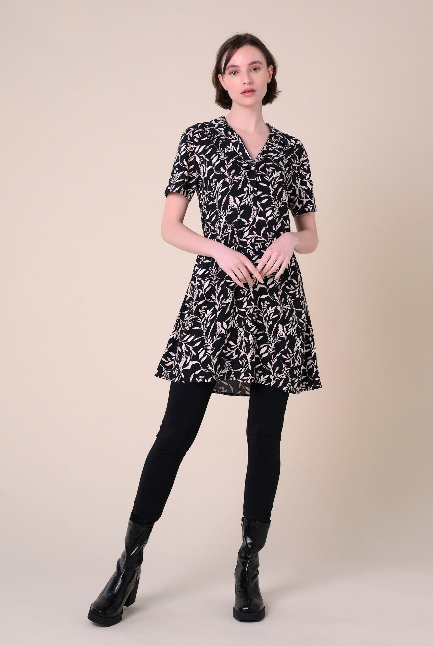 Womens Leaf Print Dress With Collar