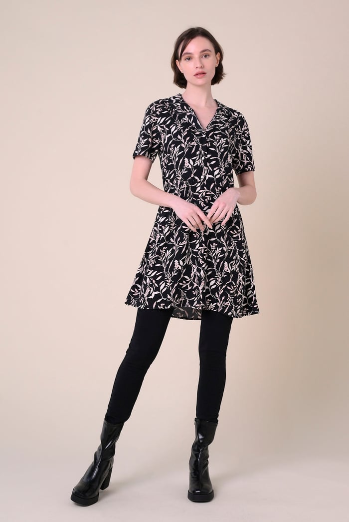 Womens Leaf Print Dress With Collar