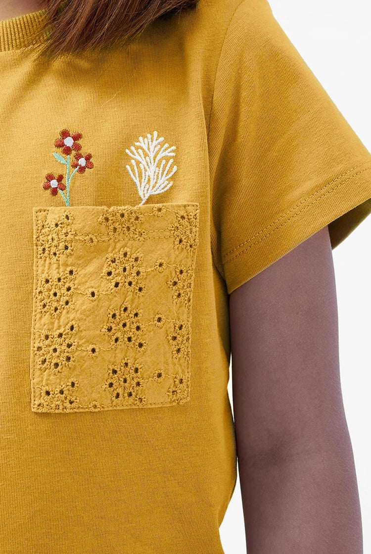 Girls Broderie Pocket With Embroidery T-Shirt