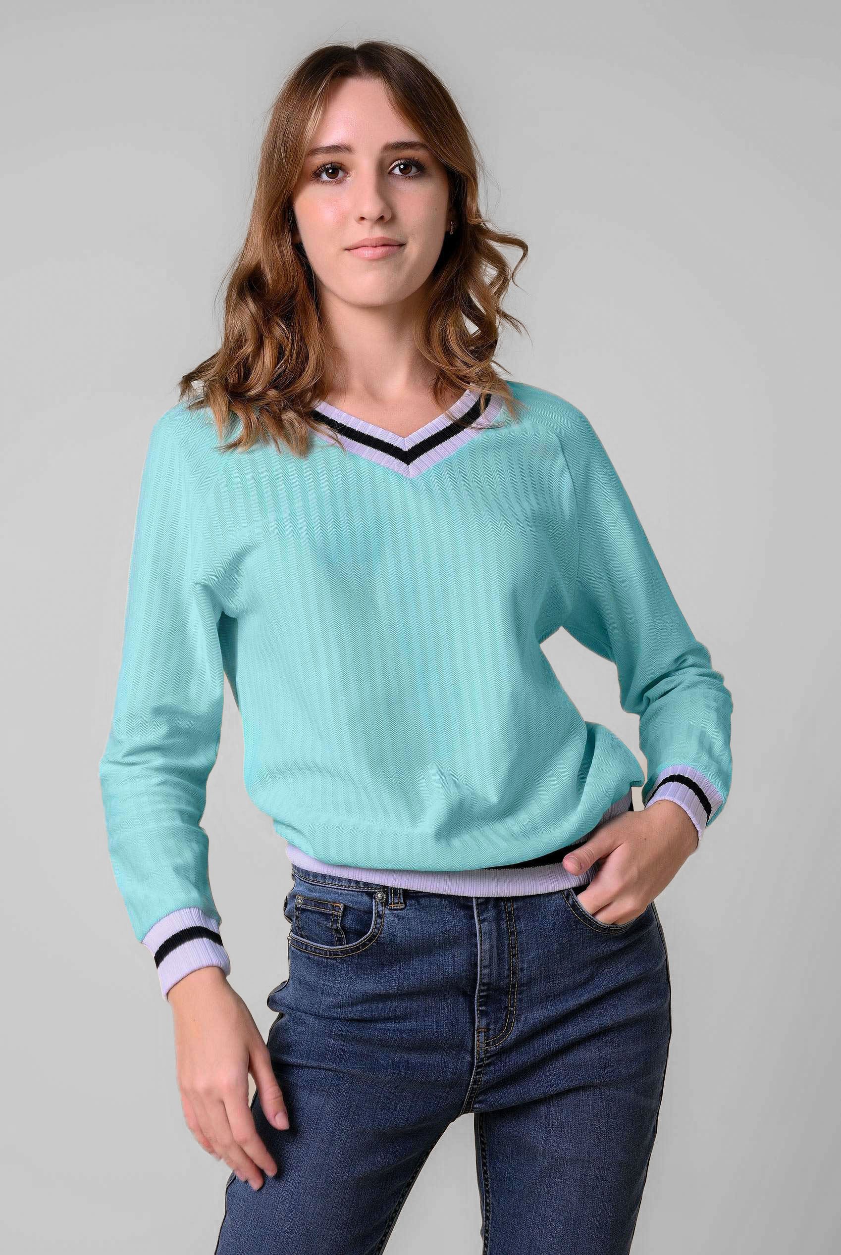 Womens V-Neck Stripe Detail Pullover