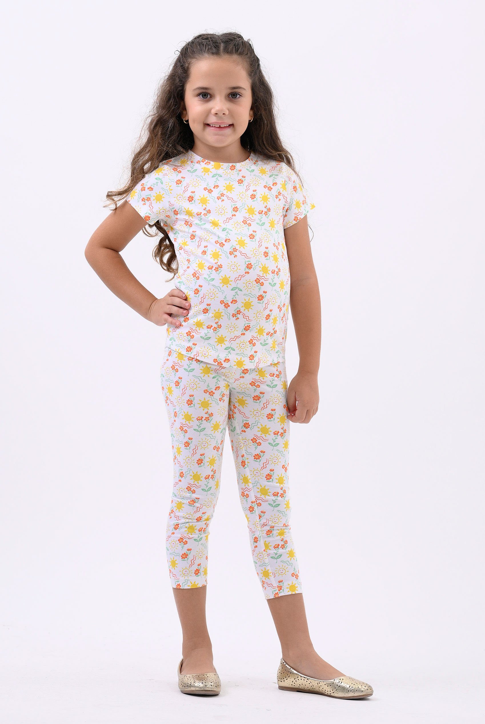 Girls Printed SS T-Shirt & Cropped Pyjama Set
