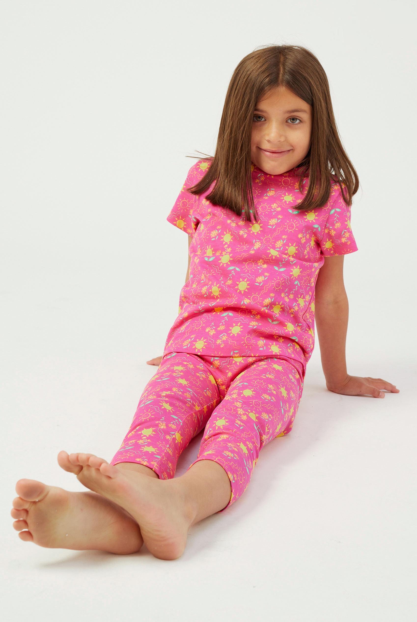 Girls Printed SS T-Shirt & Cropped Pyjama Set