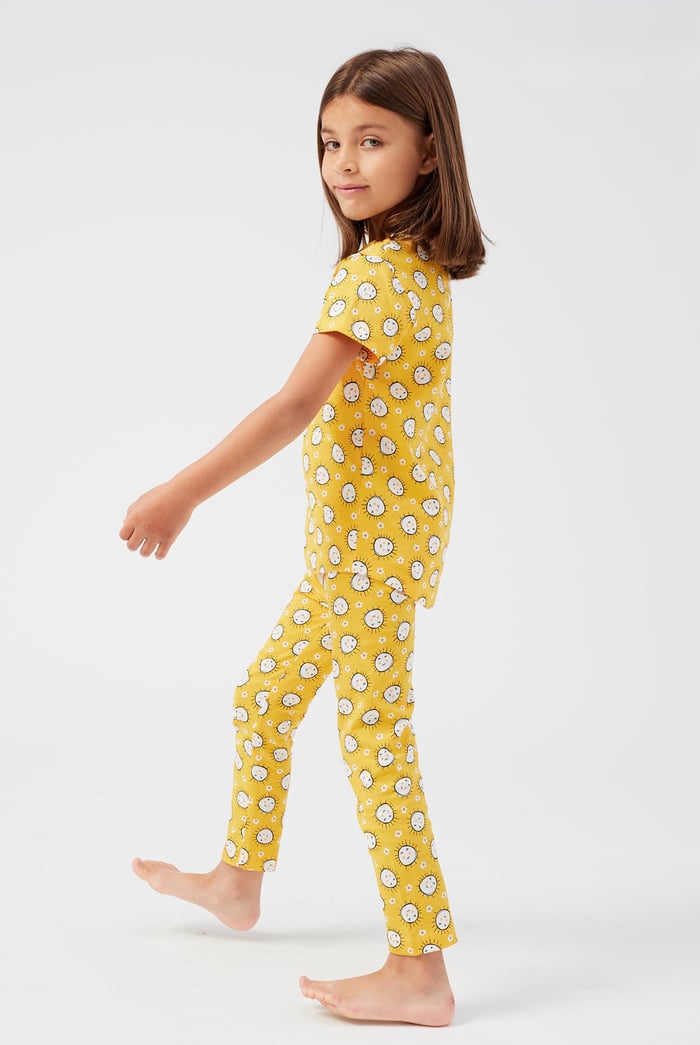 Girls Printed SS T-Shirt & Cropped Pyjama Set