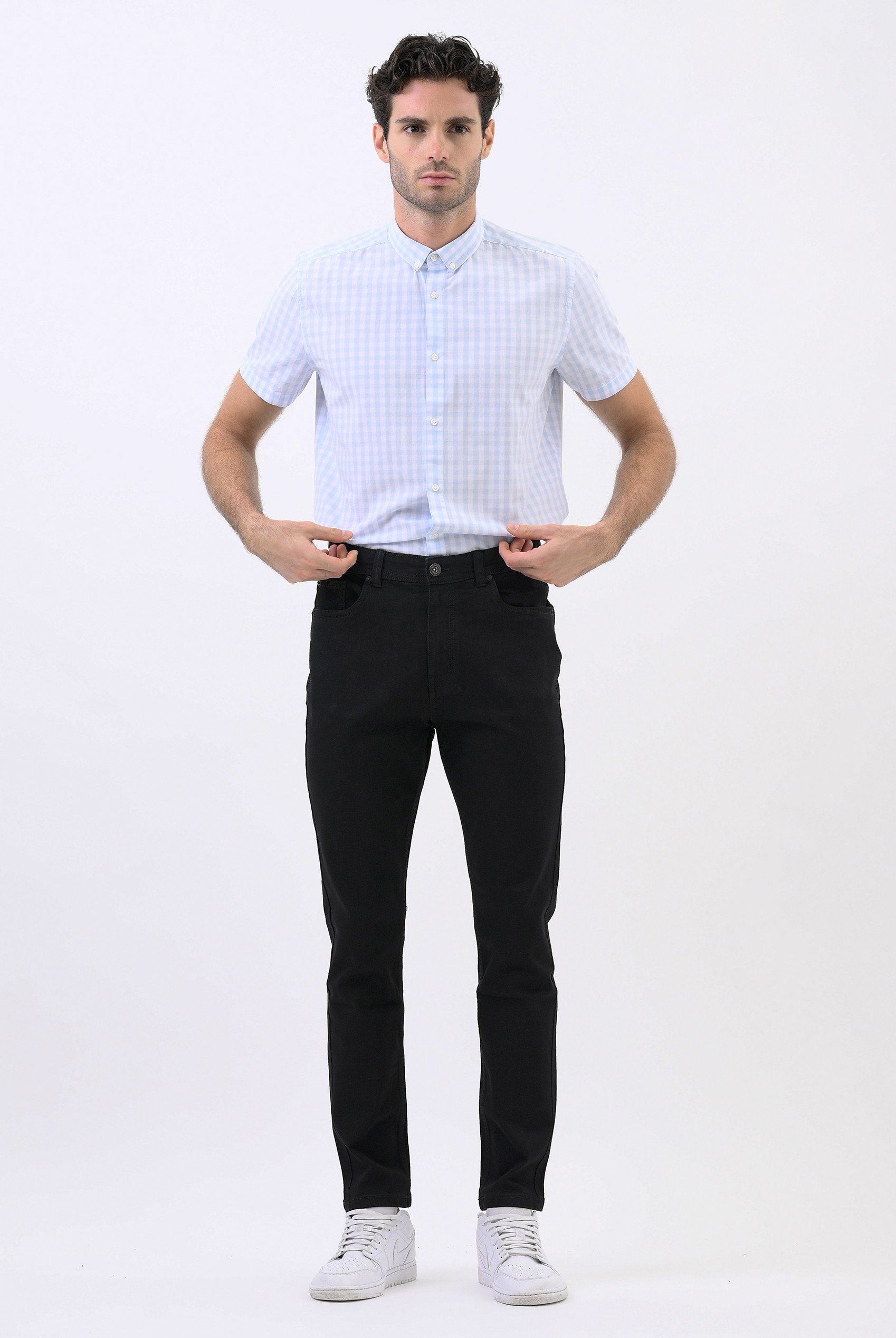 Essential Black Super Stretch Jeans