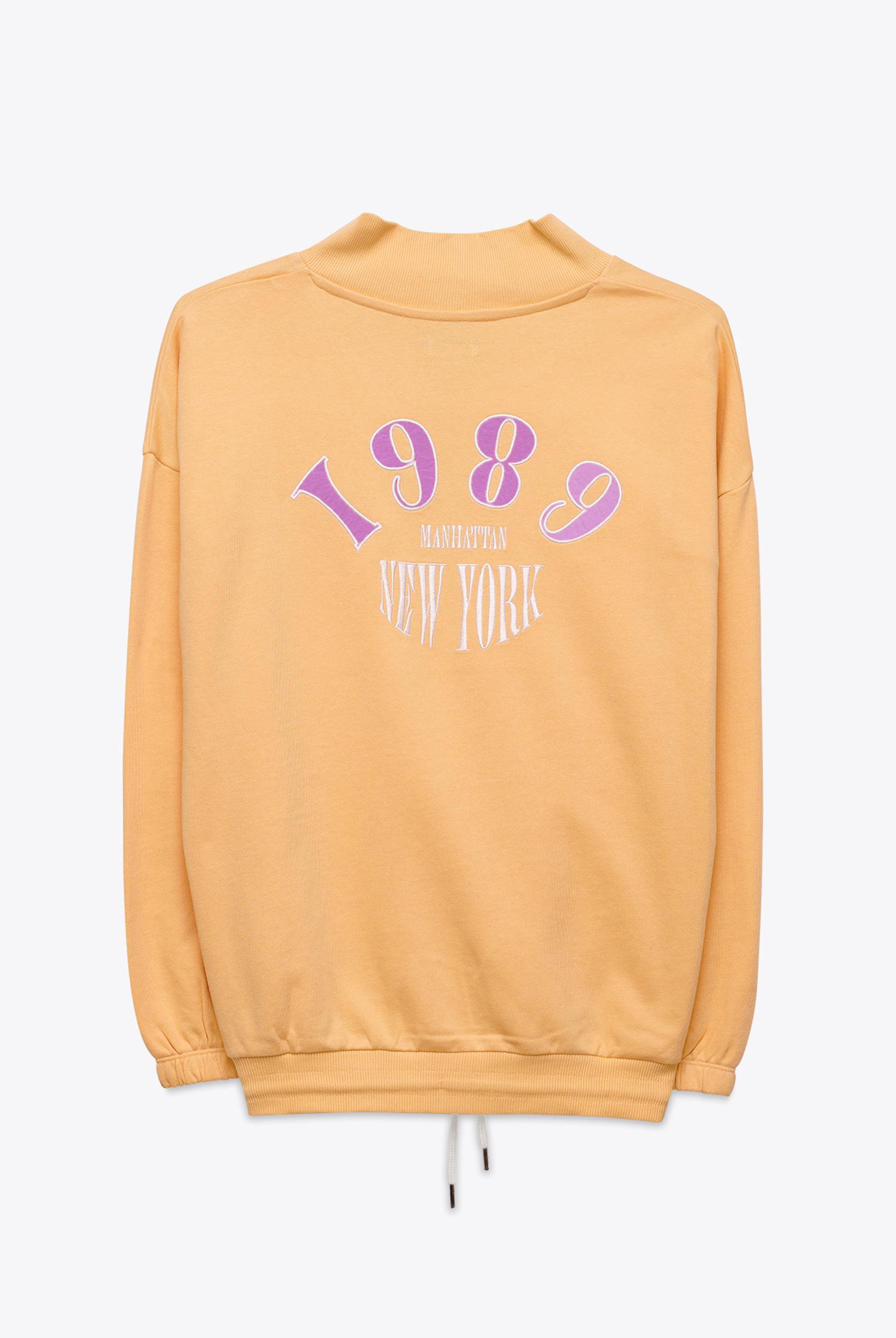 Half Zip High Neck Embroidery Sweatshirt