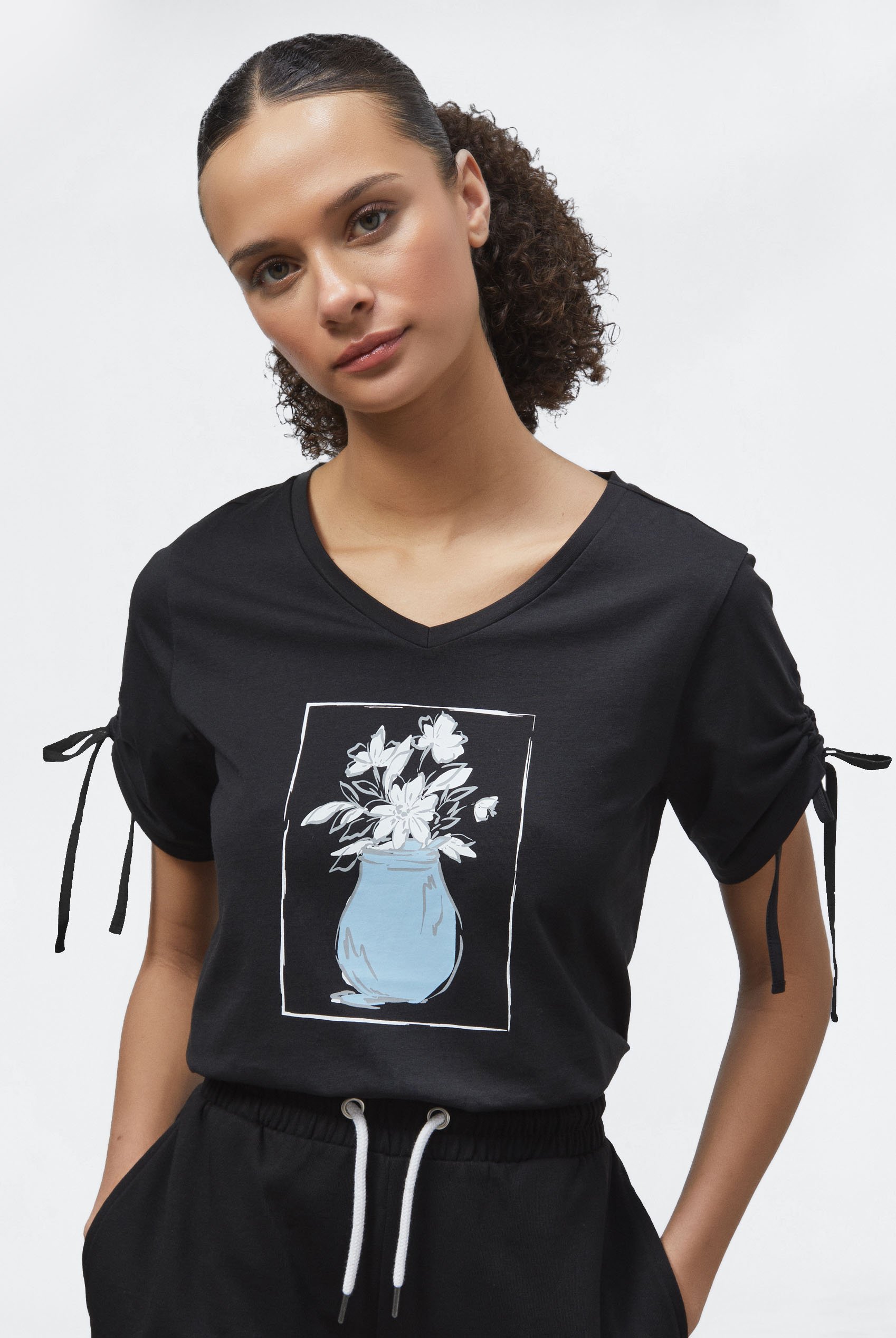 Ruched Sleeves Chest Printed T-Shirt