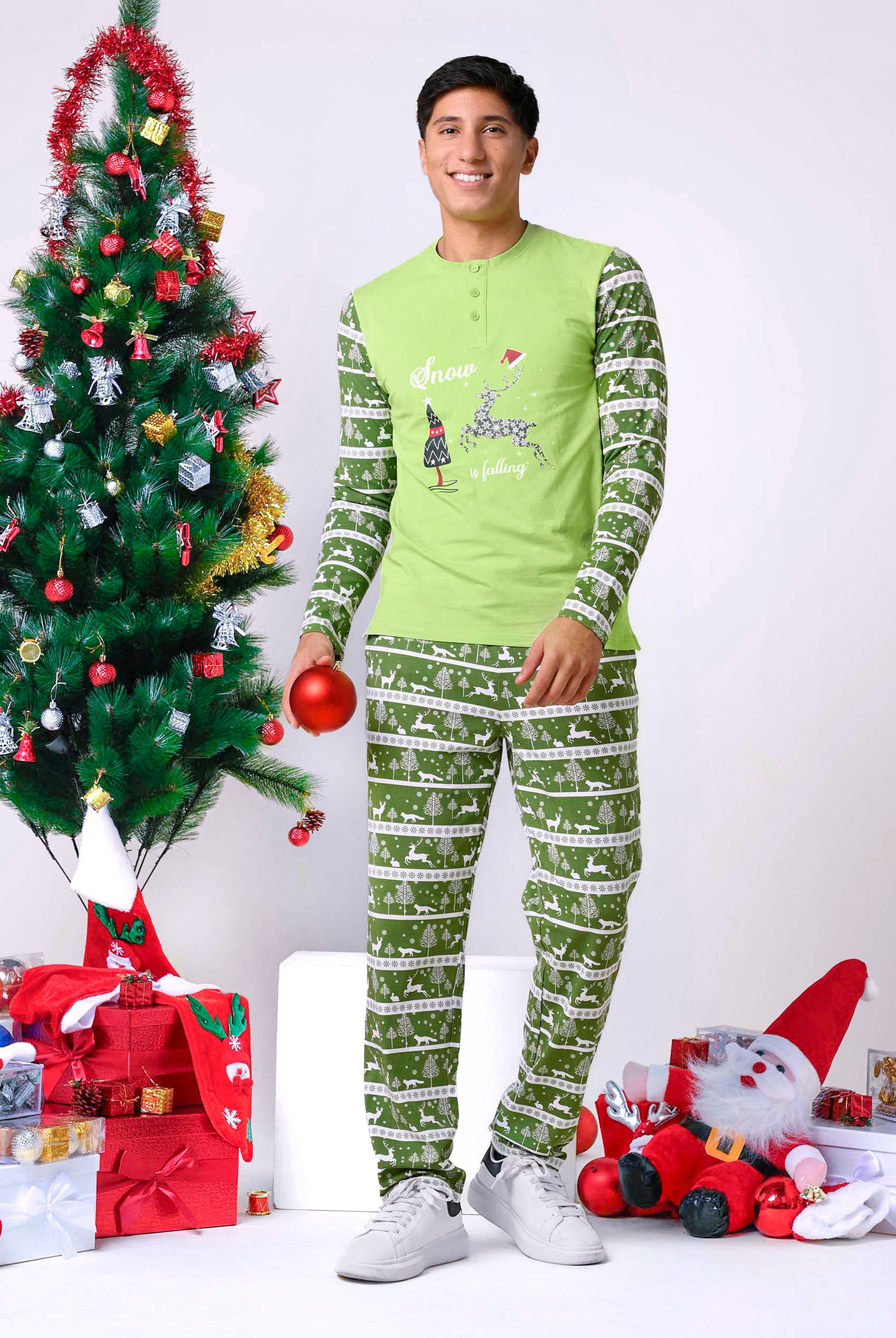 Mens Fair Isle Reindeer Print T-shirt