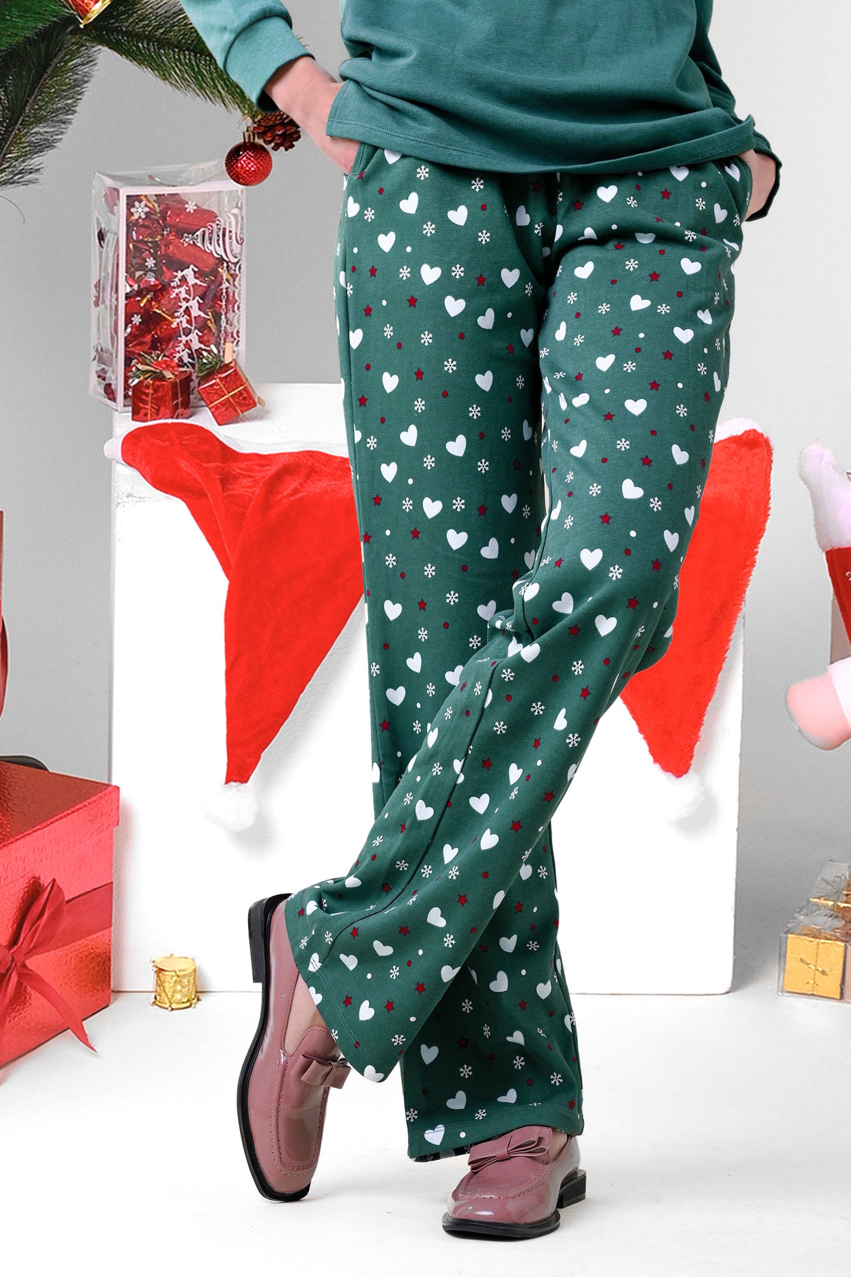 Women's Snow Heart Printed Pyjamas