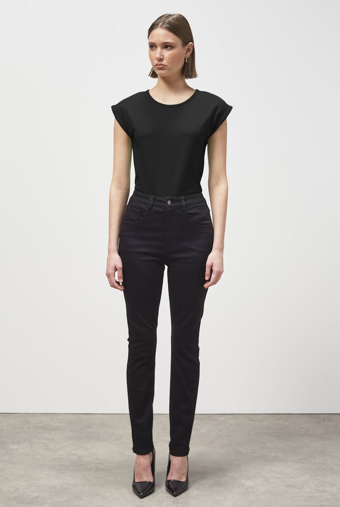 Shoulder Padded Cap-Sleeve Roll-Up T-Shirt