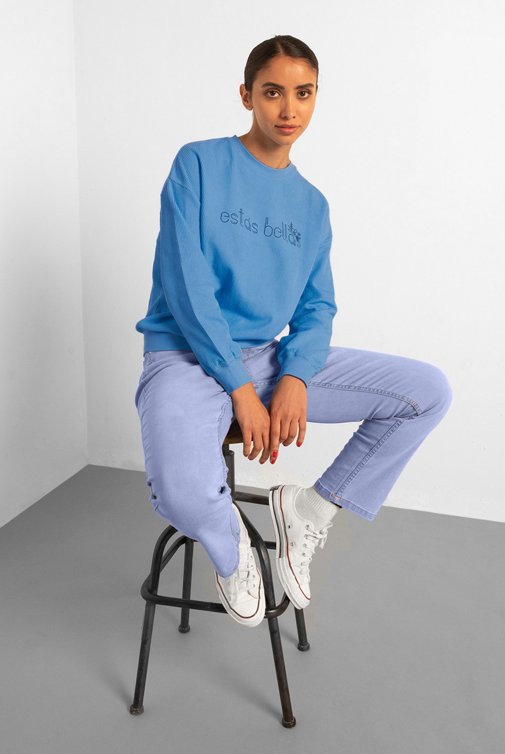 Estás Bella Long Sleeve Sweatshirt