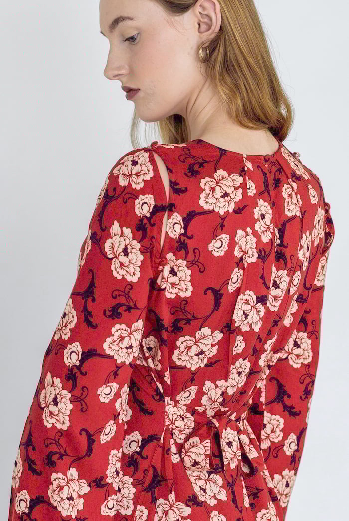 Floral Elegance Maxi Dress With Removable Sleeve