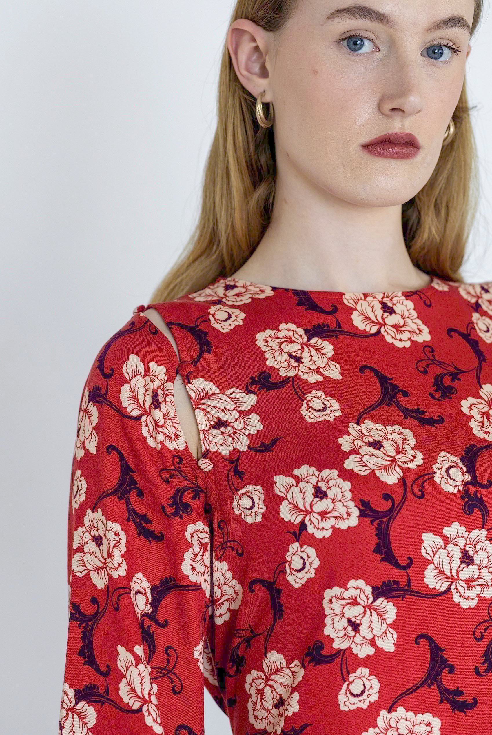 Floral Elegance Maxi Dress With Removable Sleeve