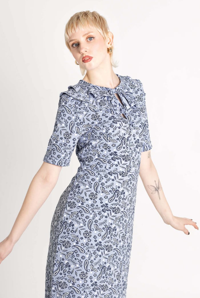 Double Layer Ruffles And Tie Fastening Midi Dress