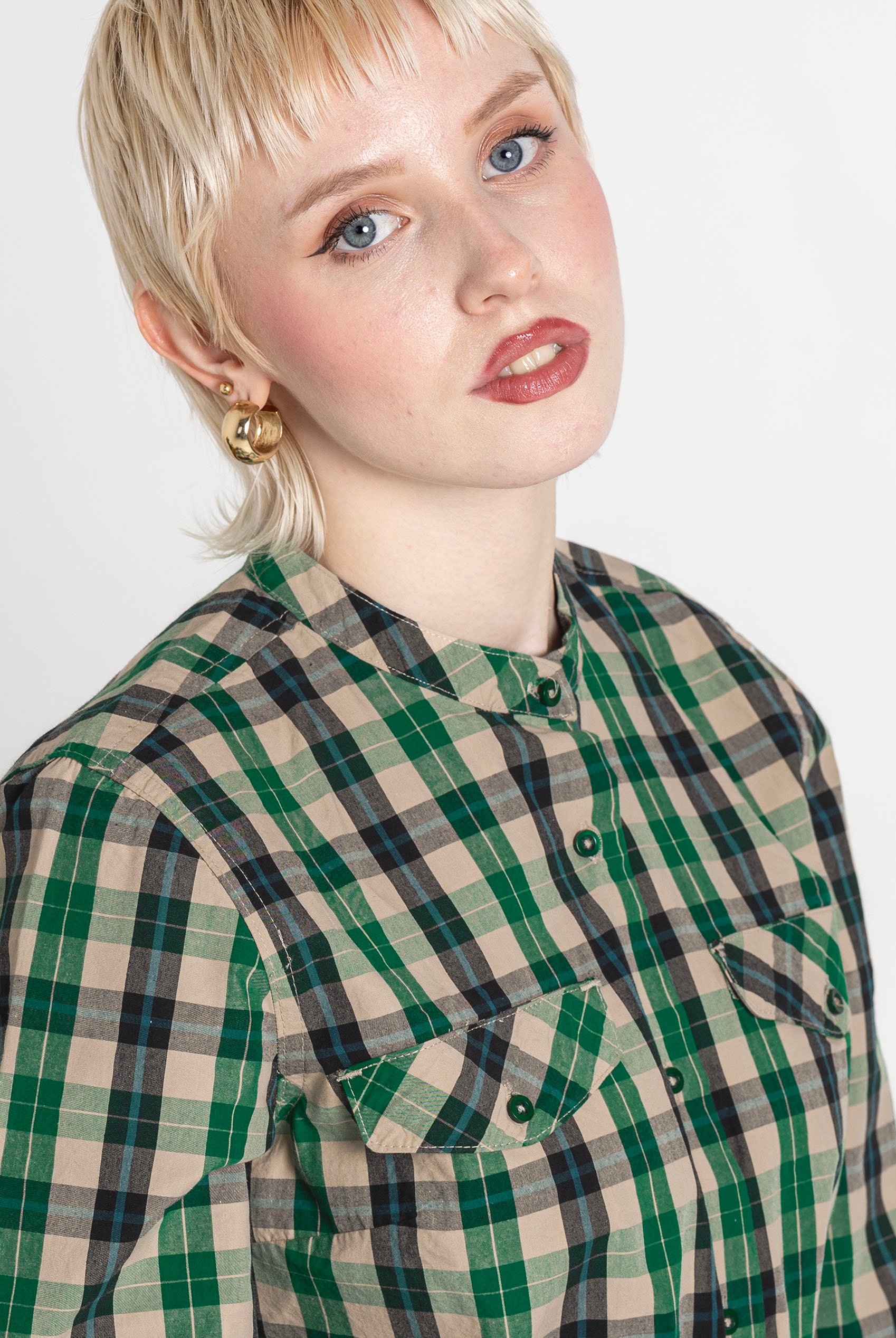 Womens Regular Fit Paper-Touch Poplin Shirt