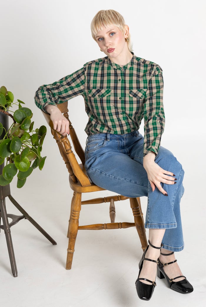 Womens Regular Fit Paper-Touch Poplin Shirt