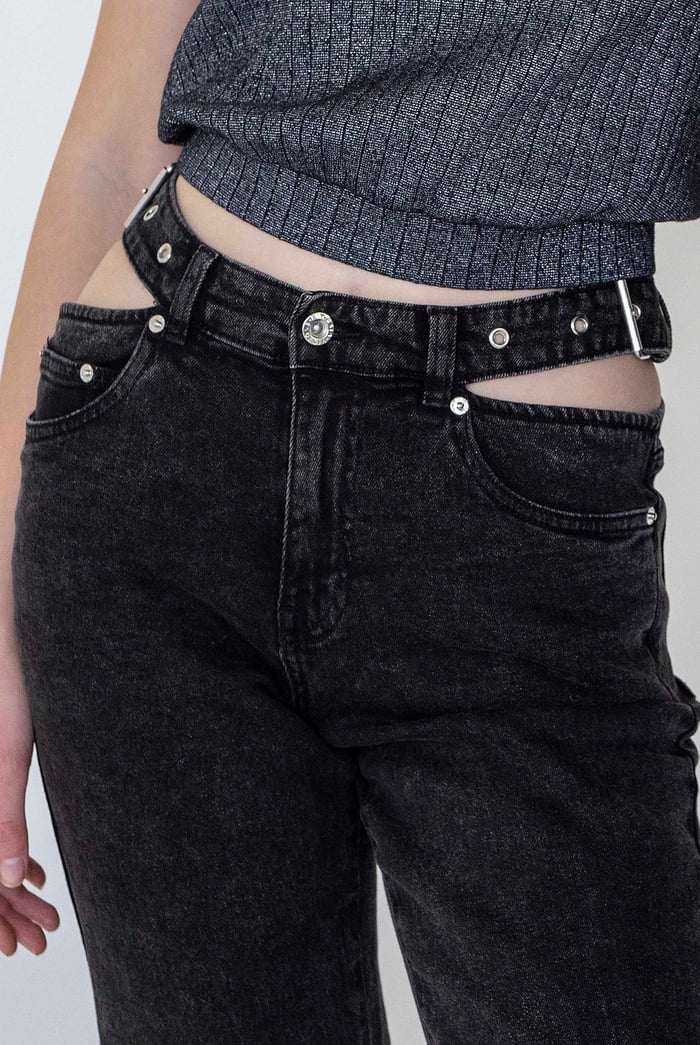 Wide-Leg Comfort Jeans With Waist Cut-Outs