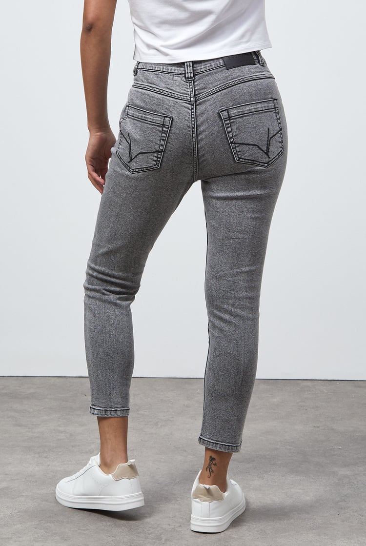 Enorsia Authentic Capri Jeans