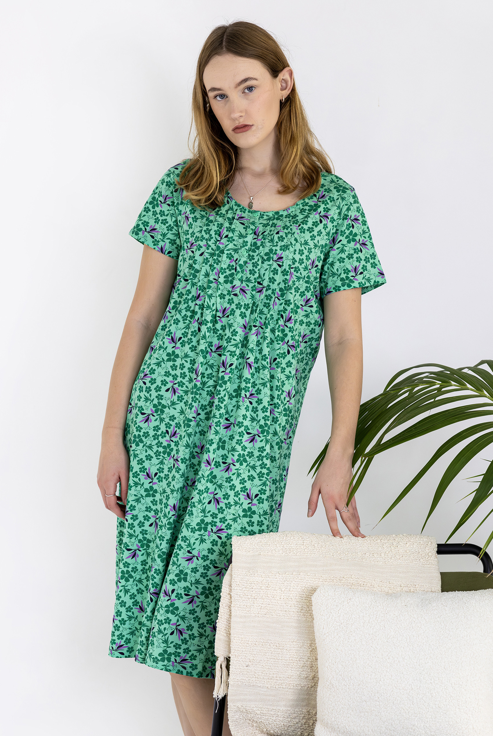 Pleated Details S/S Nightdress