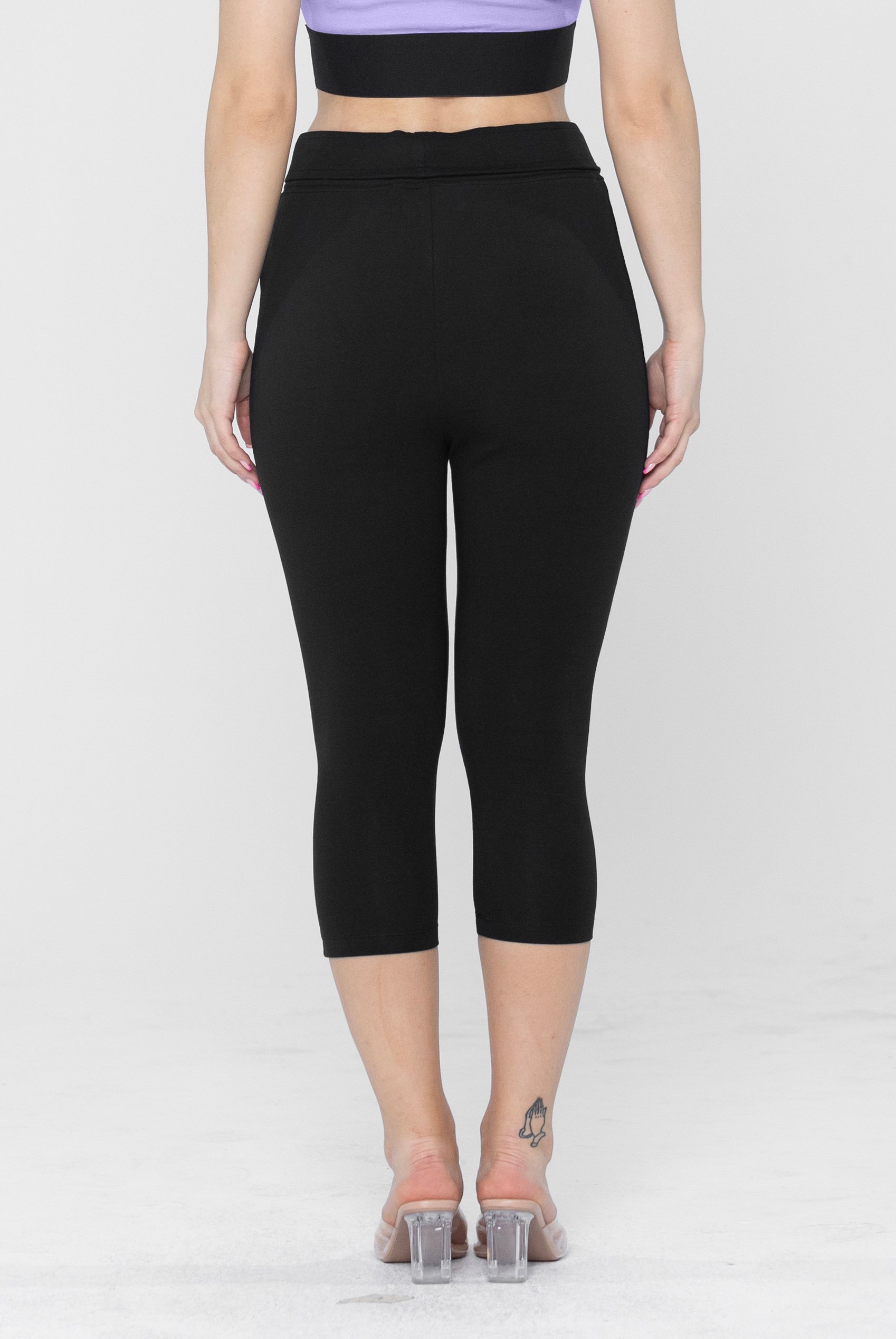 Stretchy Cropped Leggings