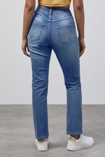 High Waist Girlfriend Fit Leg Jeans