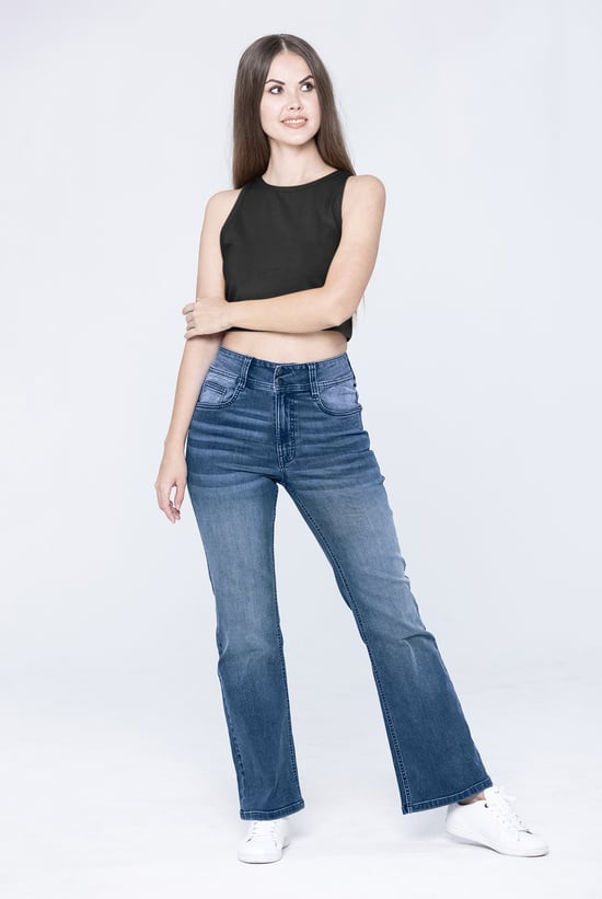 Slim shape Boot cut Jeans