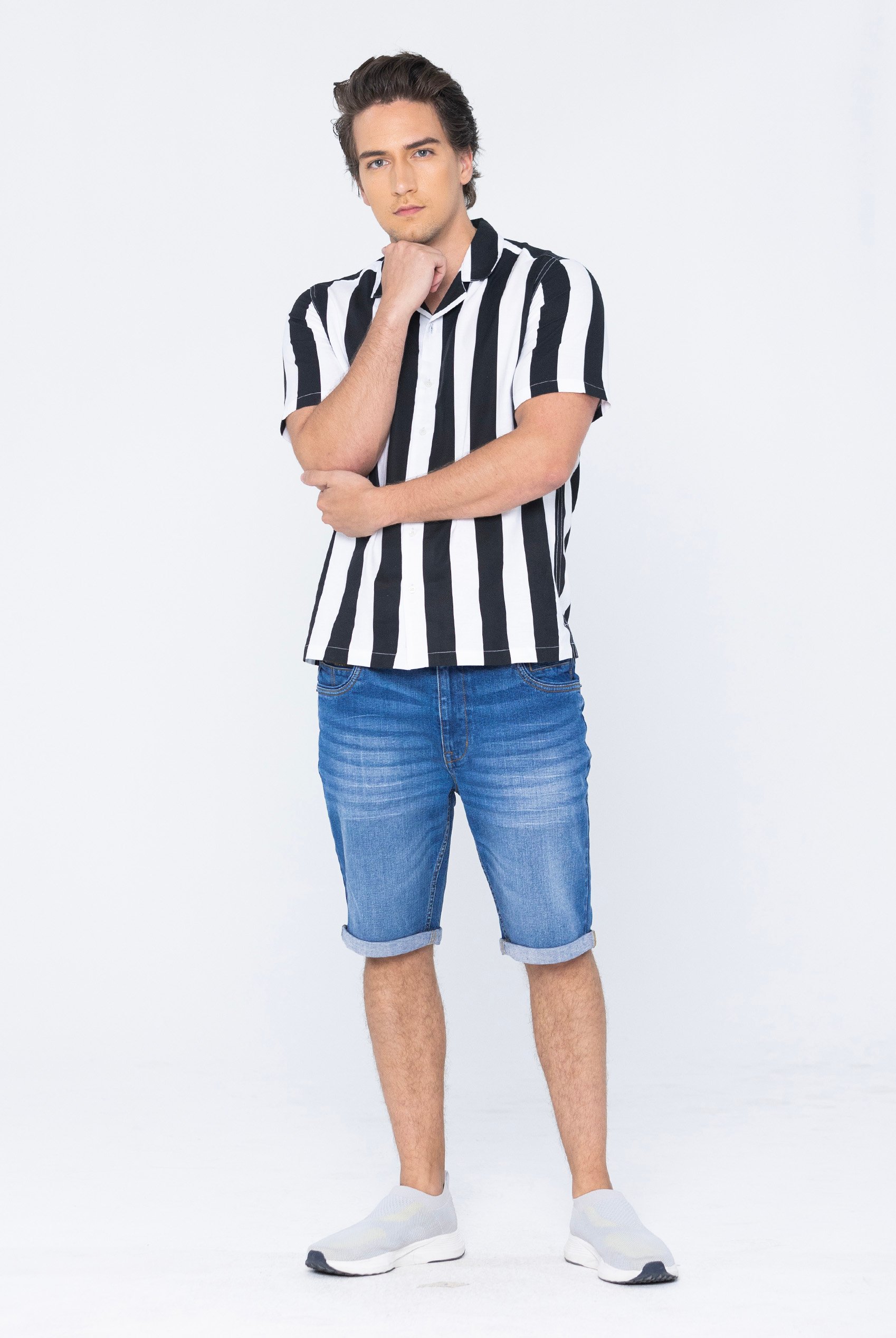 Skinny Fit Turned Denim Shorts