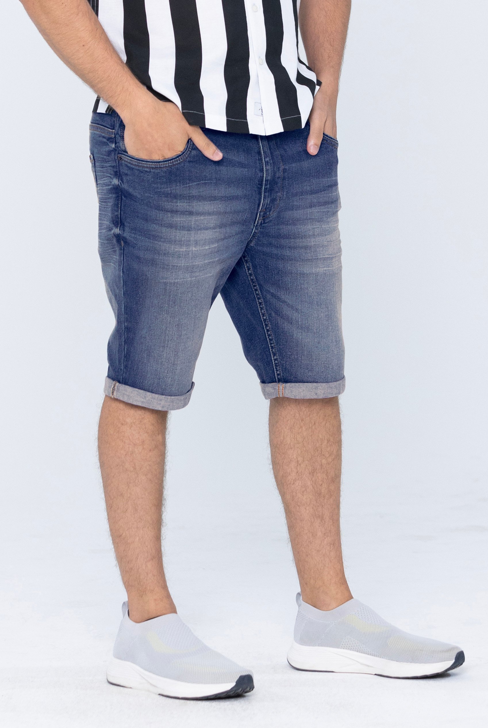Skinny Fit Turned Denim Shorts