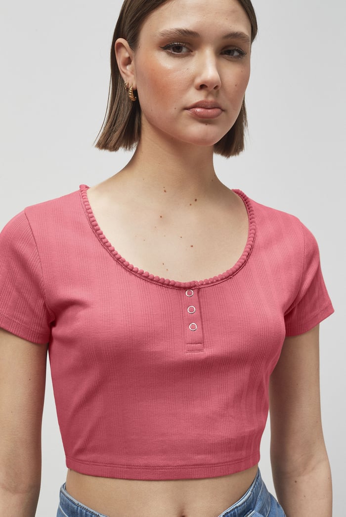 Snap Button Details Crop Tank Top