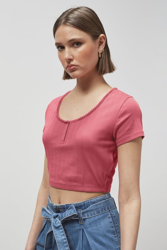 Snap Button Details Crop Tank Top