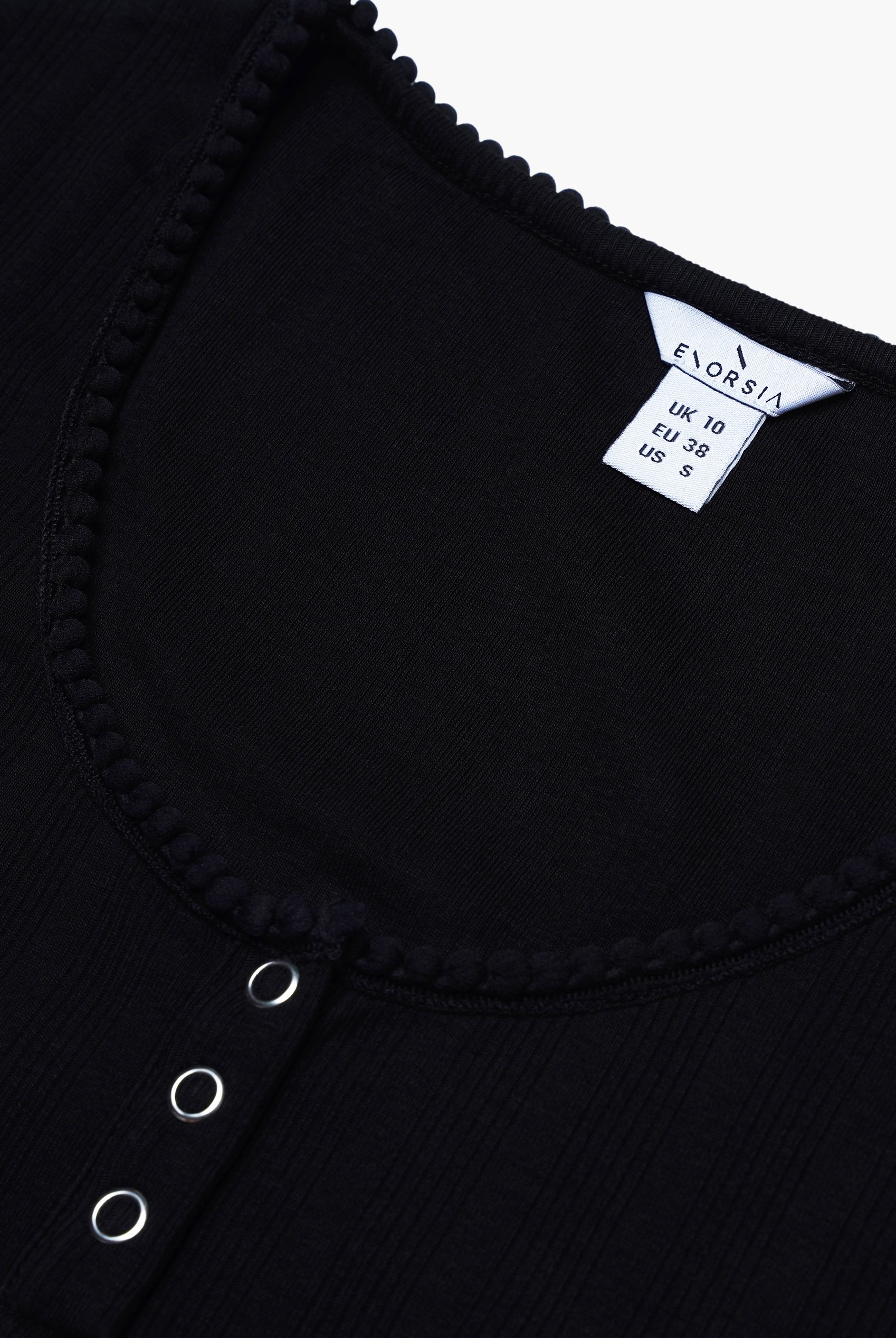 Snap Button Details Crop Tank Top