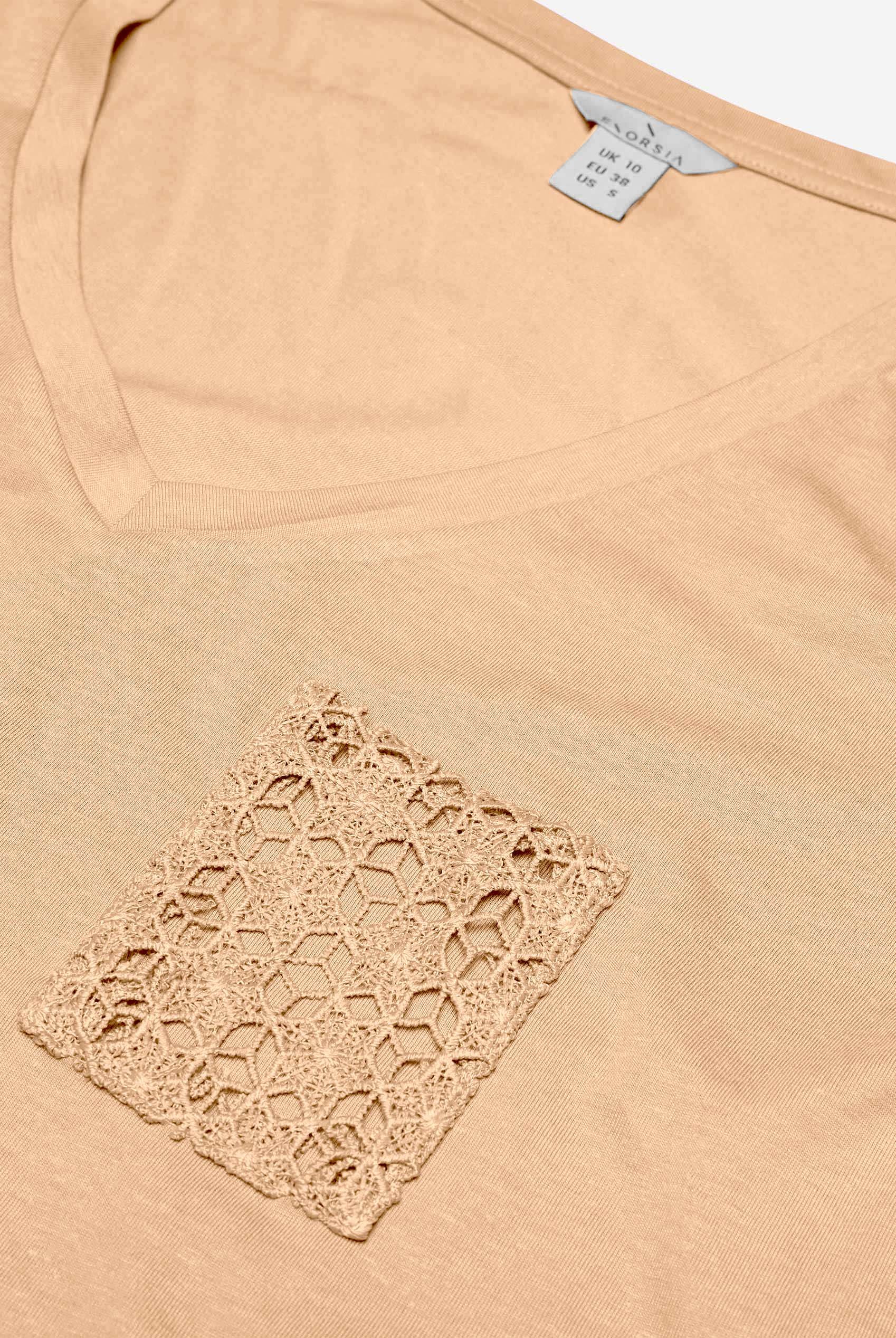 Lace Pocket V-Neck Tee