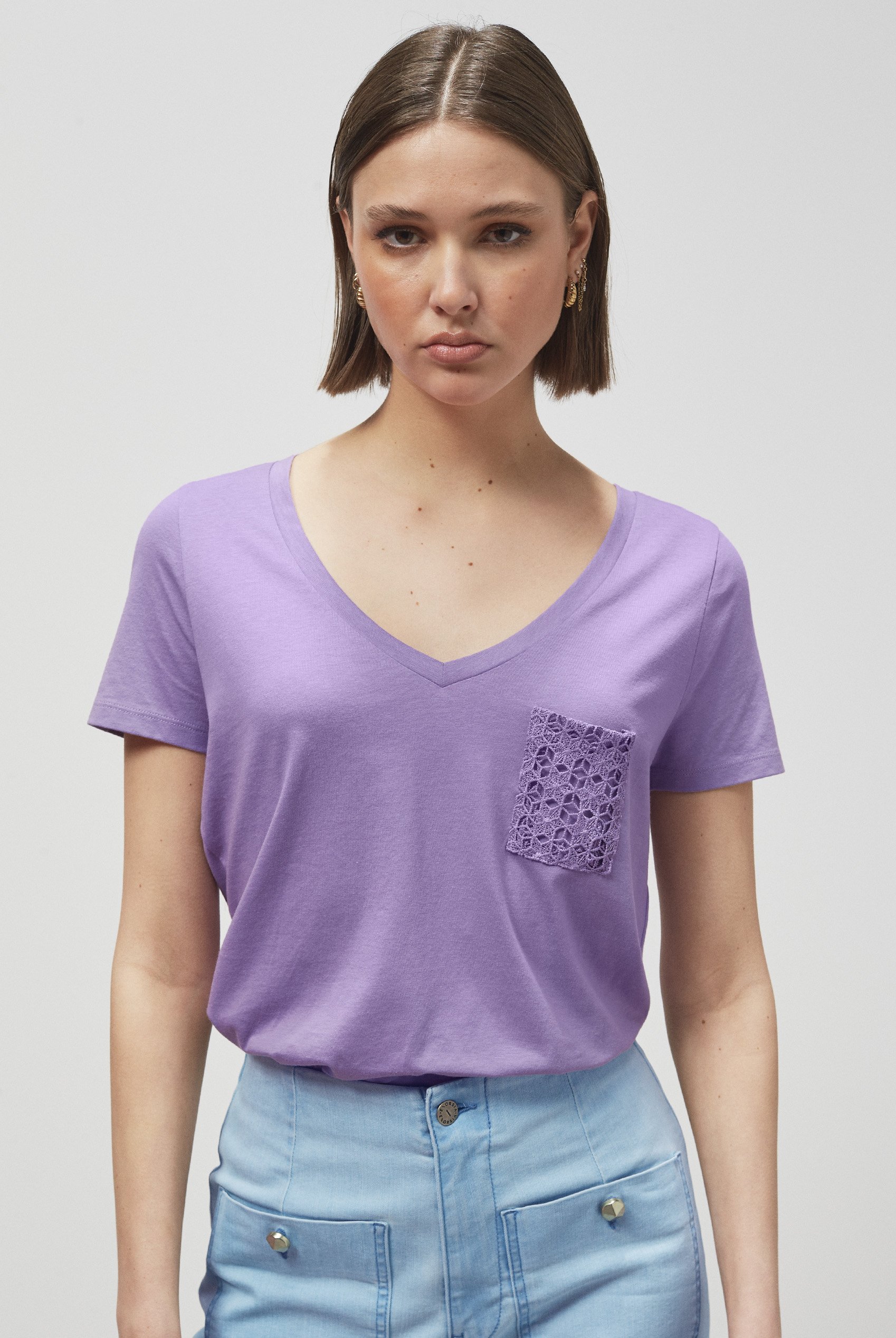 Lace Pocket V-Neck Tee