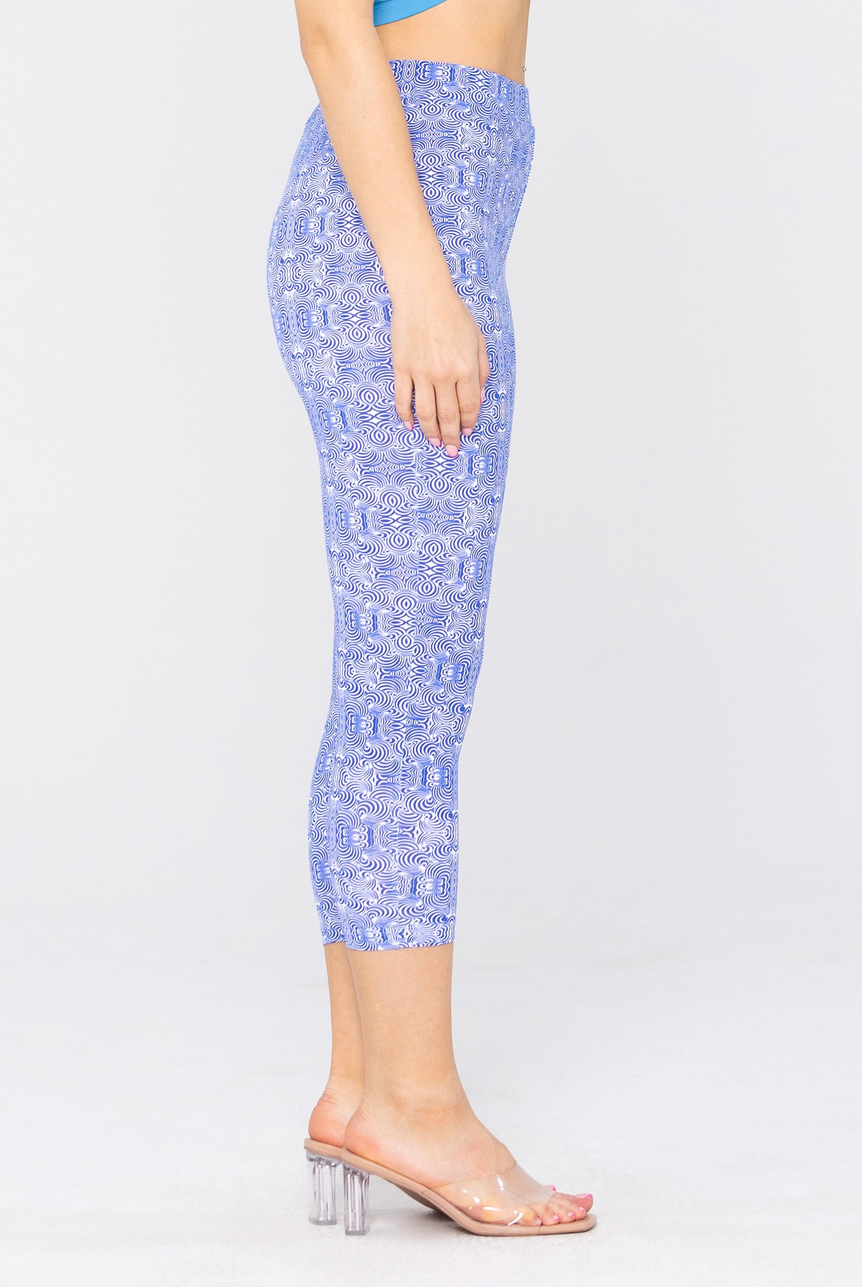 Bee Printed Cropped Leggings