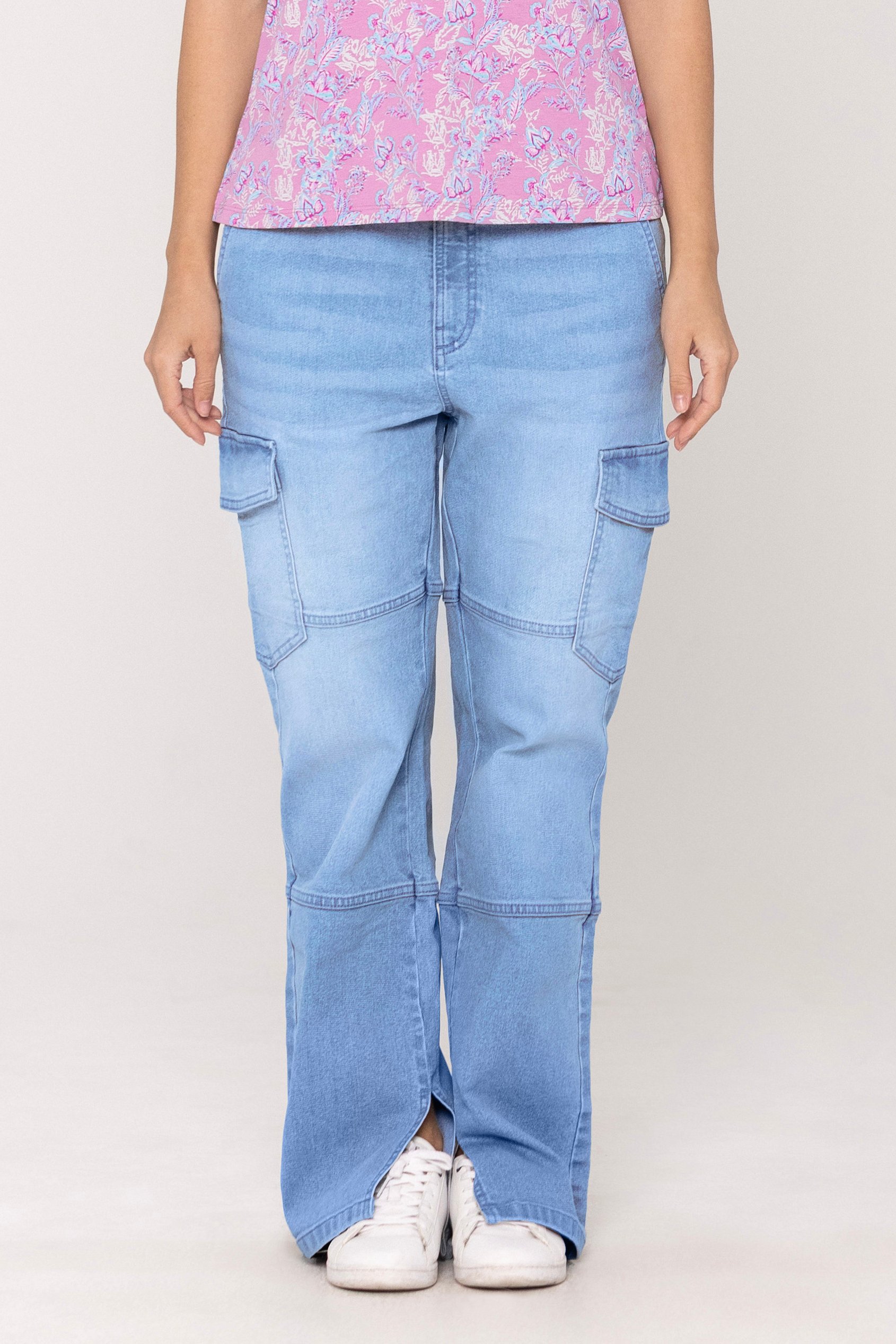 Relaxed Utility Side Slit Jeans
