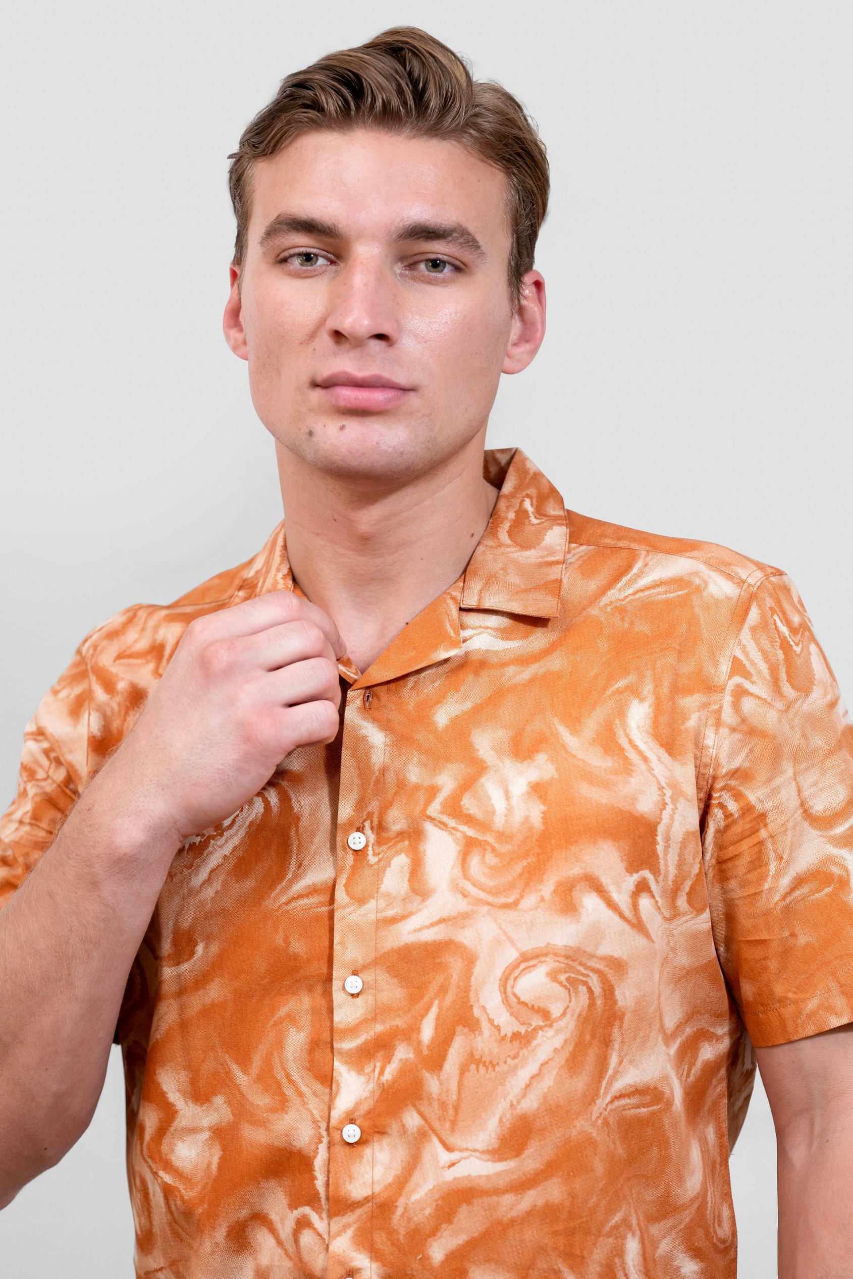 Revere Collar Short Sleeves Printed Shirt