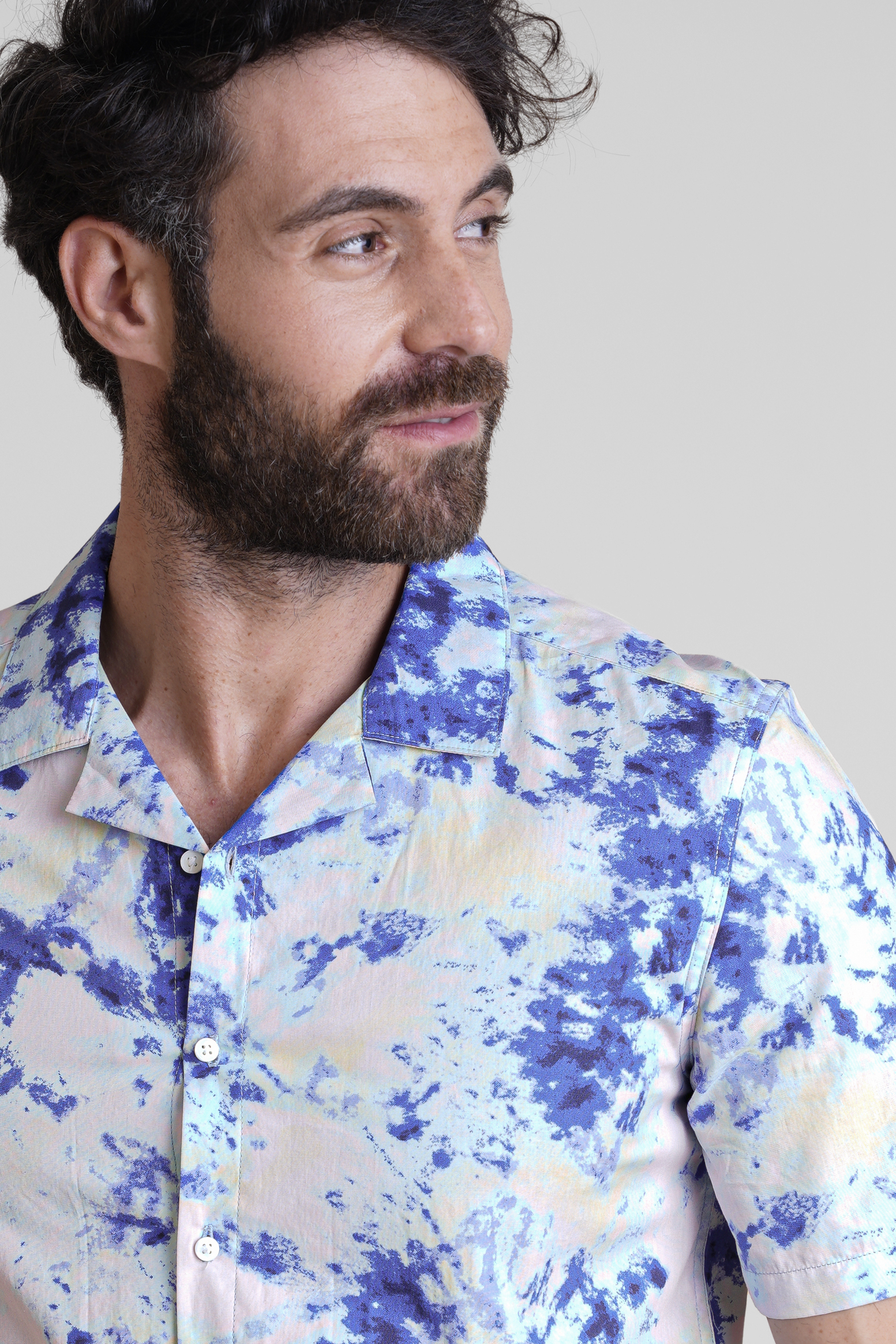 Revere Collar Short Sleeves Printed Shirt