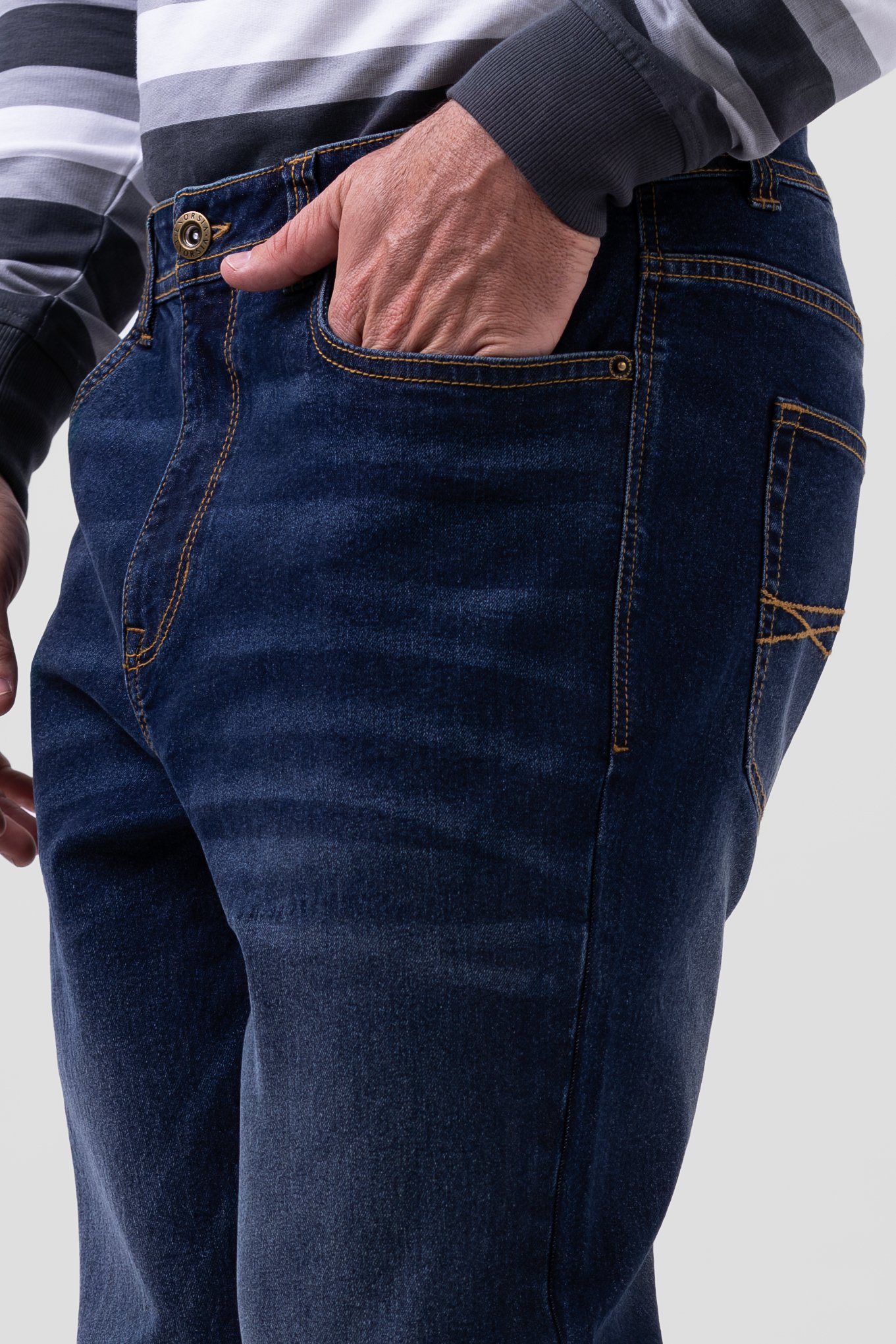 Mens Relaxed Straight Fit Jeans