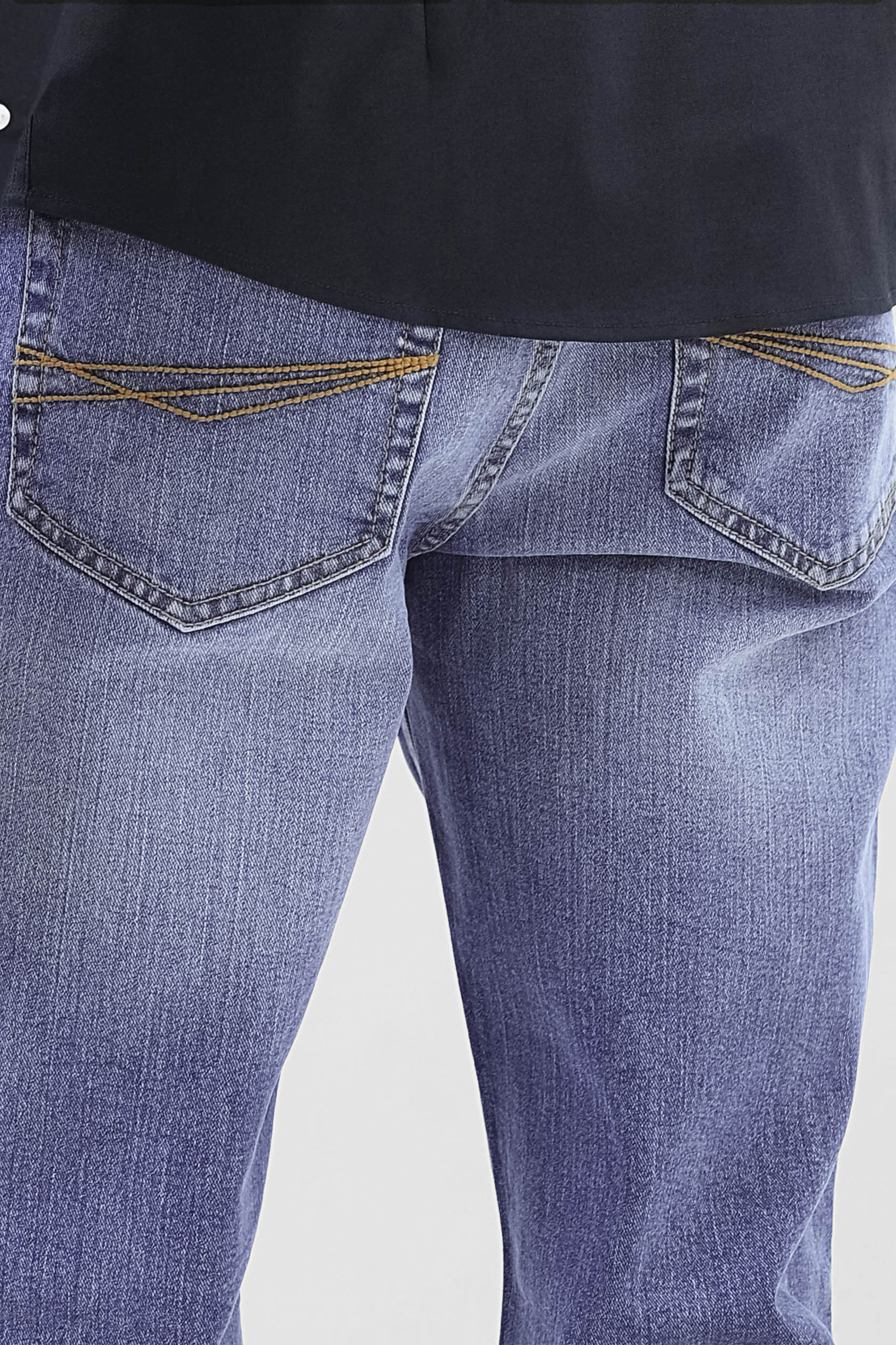 Comfort Stretch Straight Fit Jeans