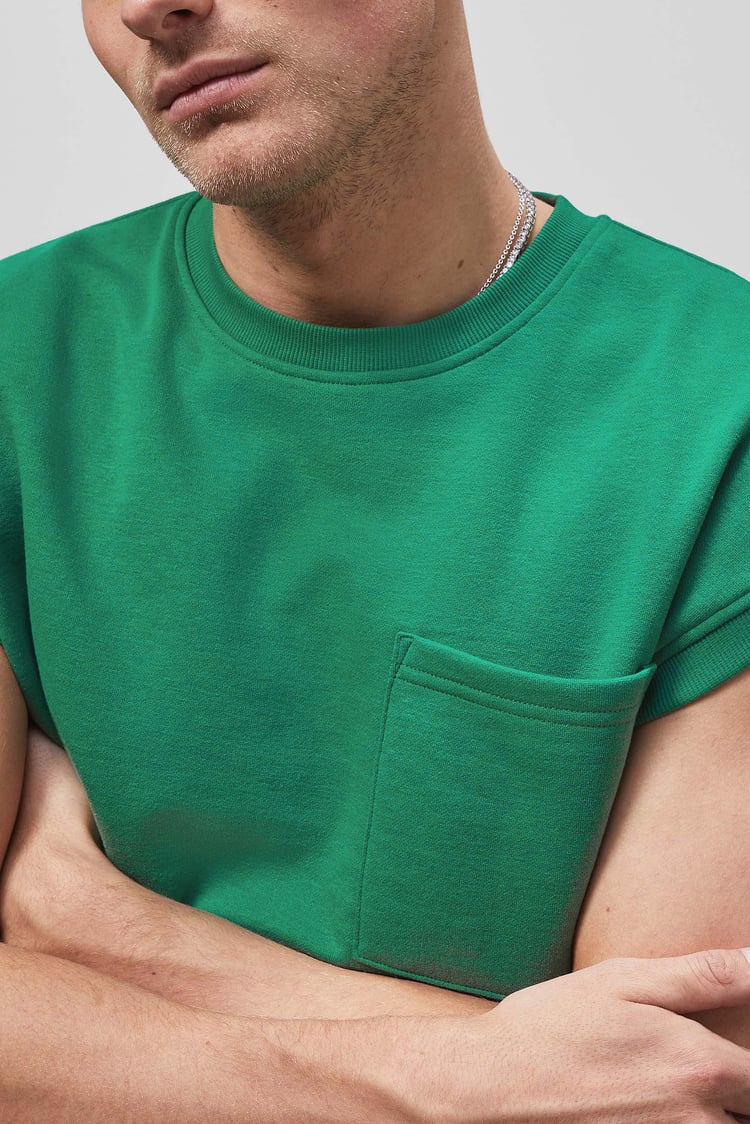 Crew Neck Sleeveless Sweatshirt