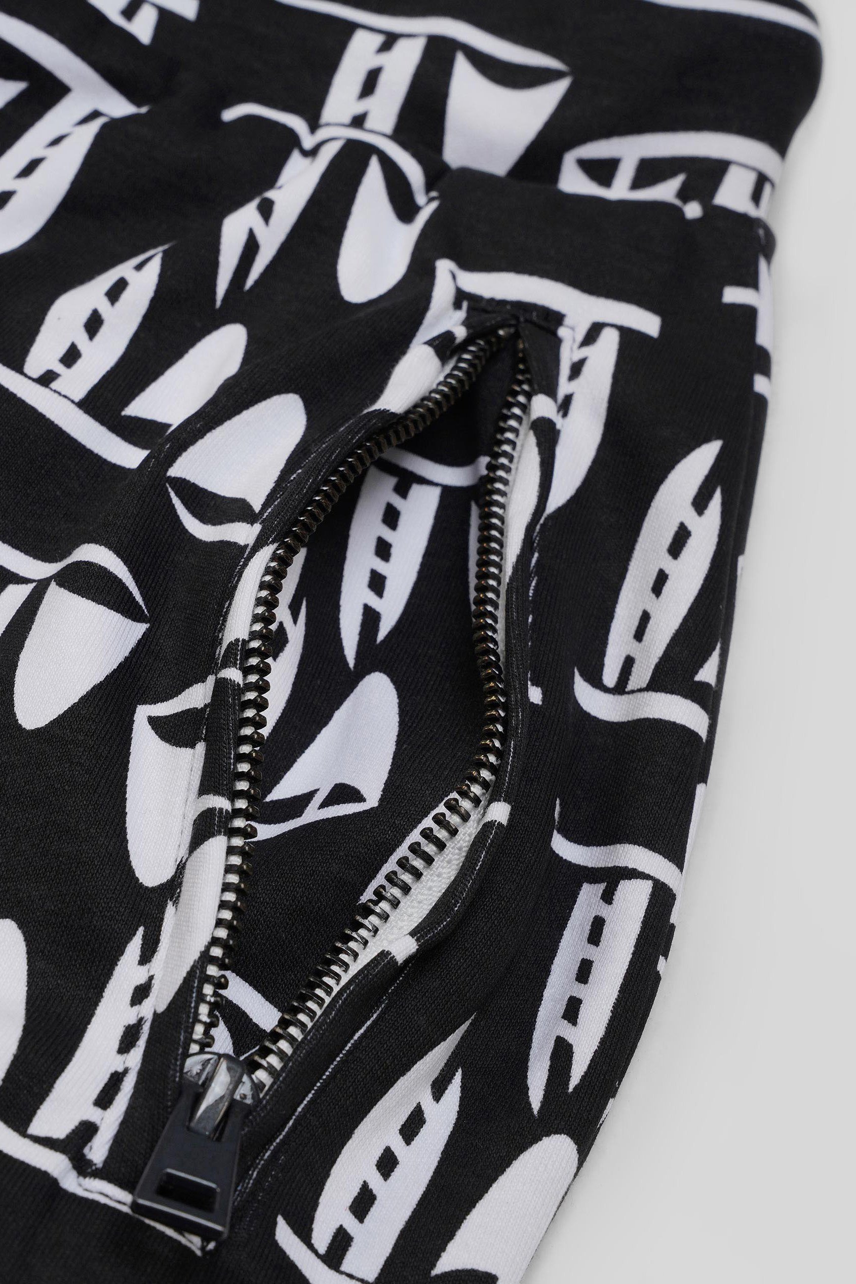Printed Shorts With Zip Pocket