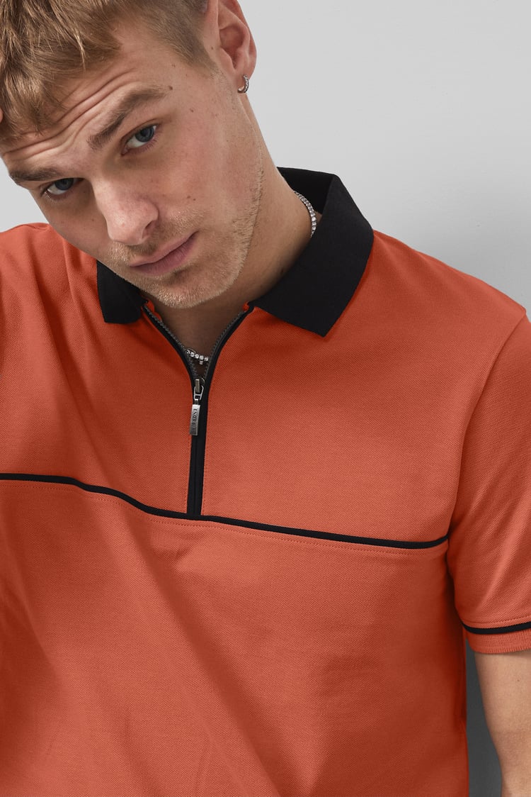 Contrast Collar Zip-Up Polo Shirt