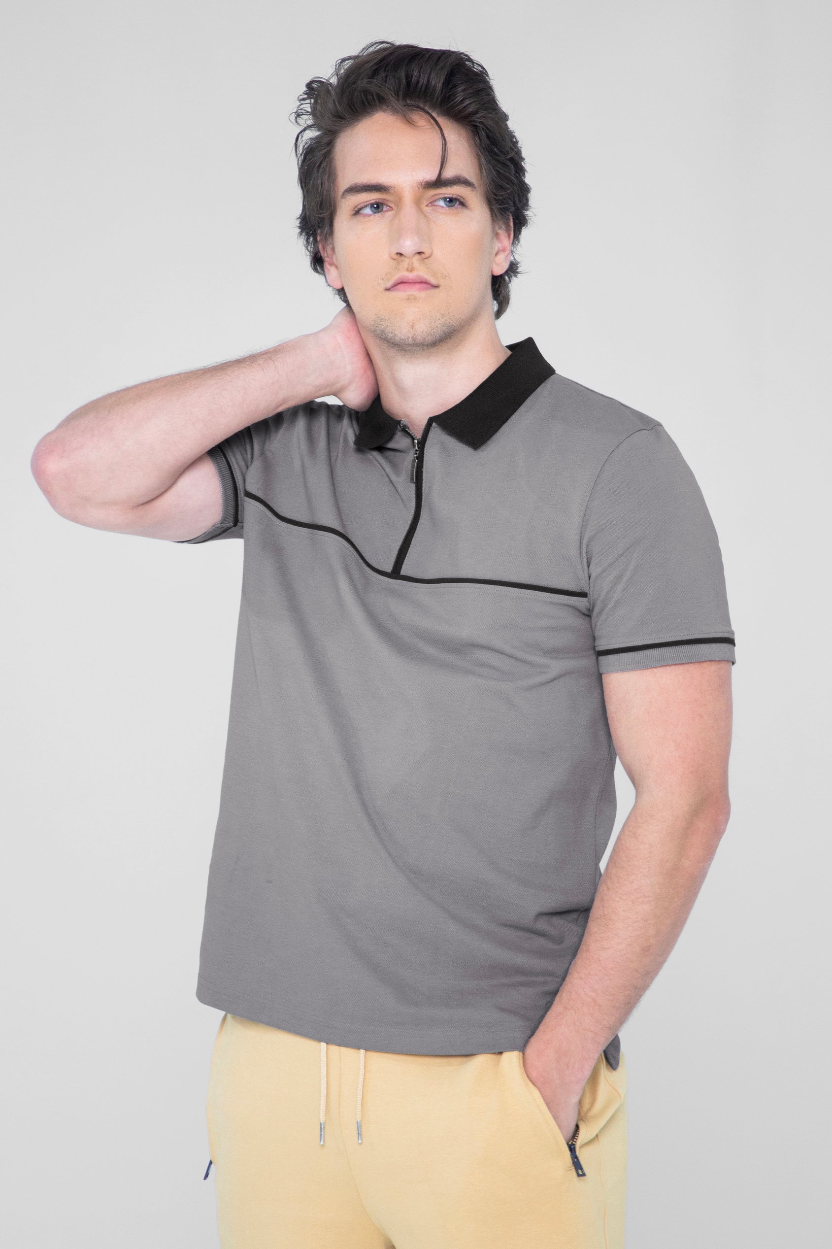 Contrast Collar Zip-Up Polo Shirt