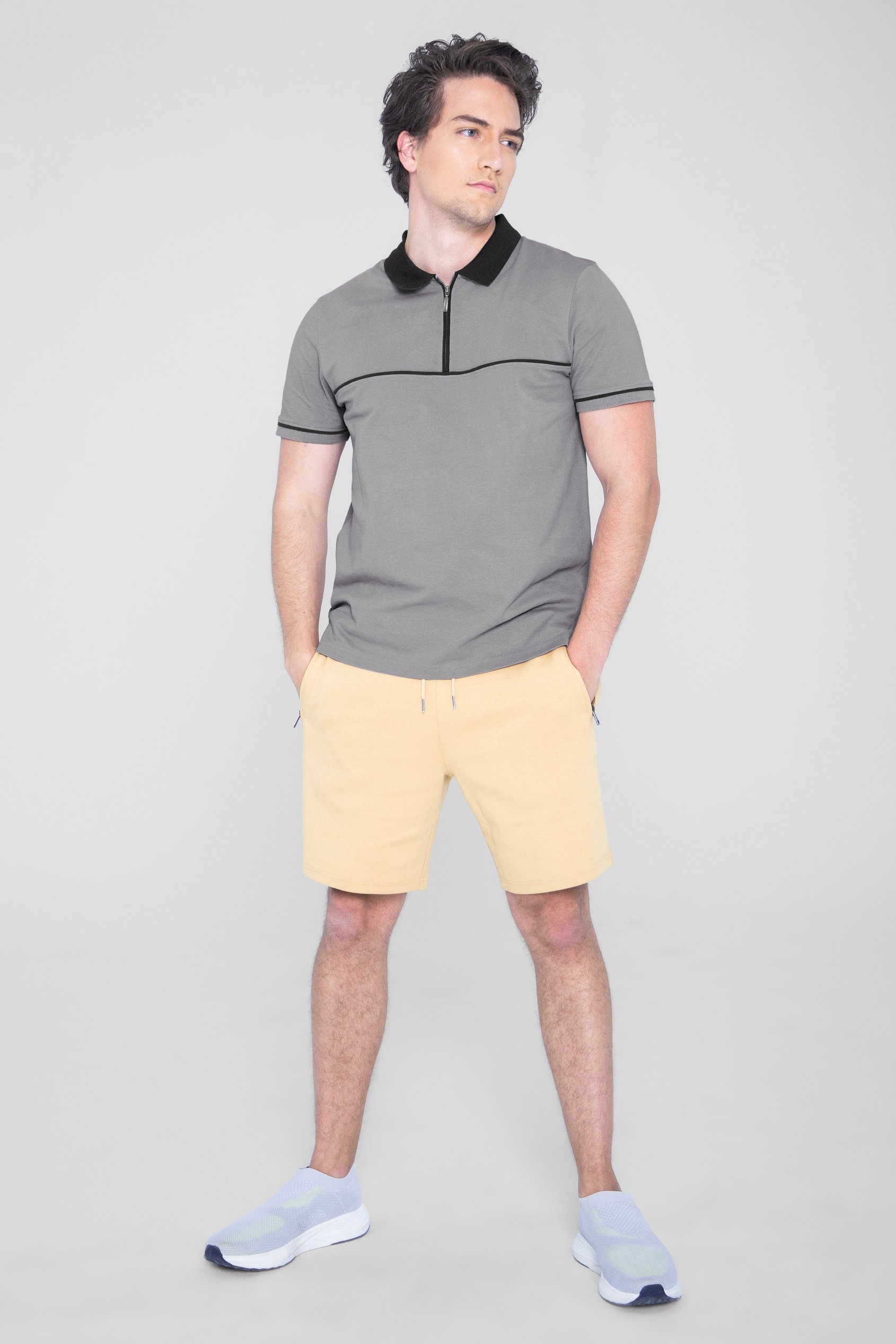 Contrast Collar Zip-Up Polo Shirt