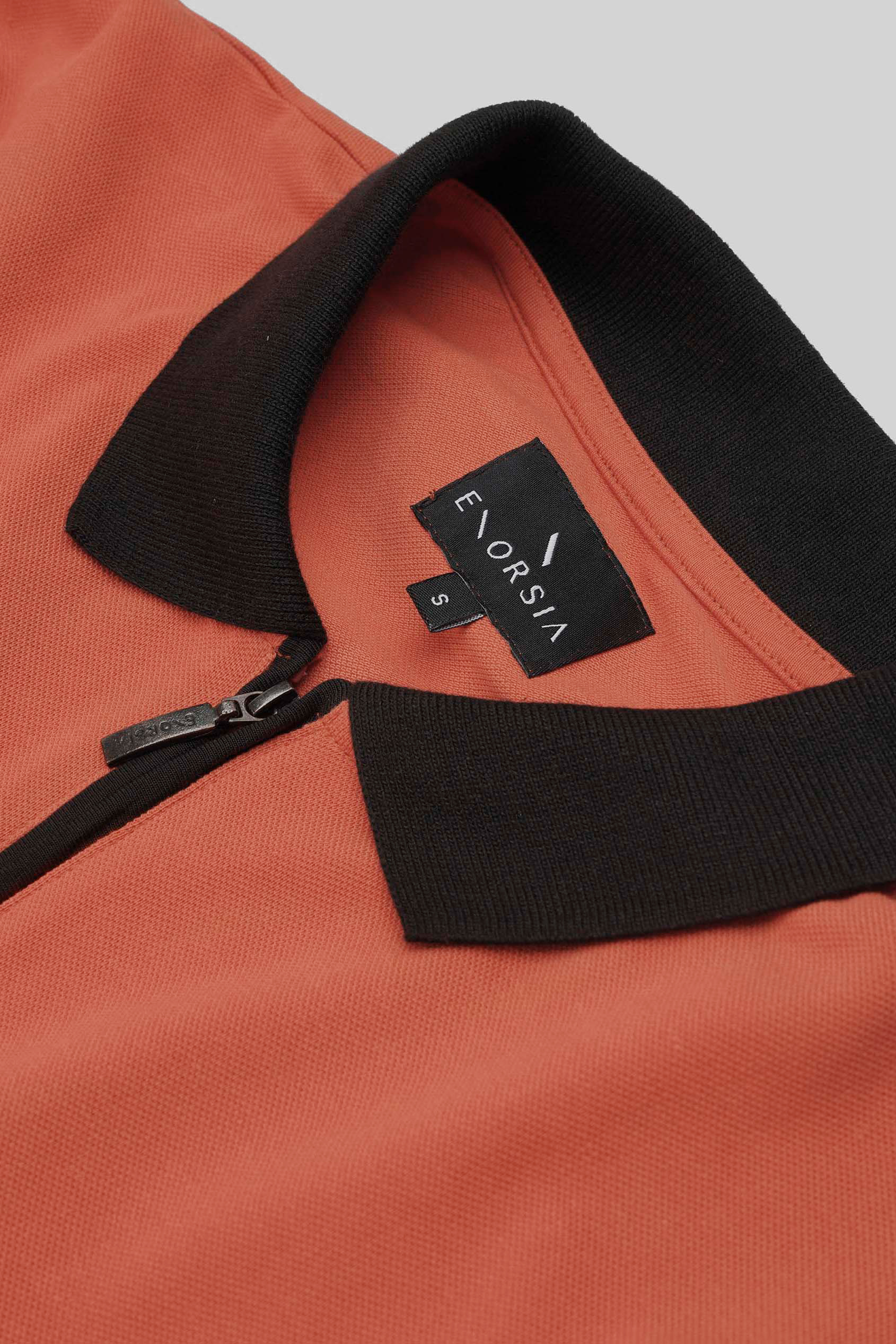 Contrast Collar Zip-Up Polo Shirt