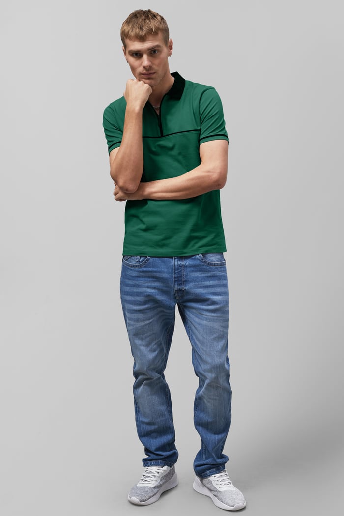 Contrast Collar Zip-Up Polo Shirt