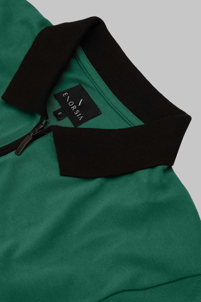 Contrast Collar Zip-Up Polo Shirt