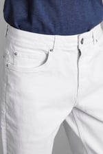 Slim Fit Essential Stretch White Jeans