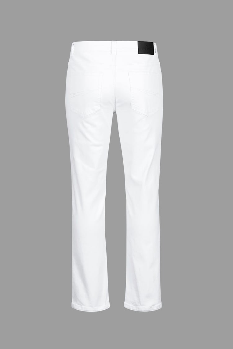 Slim Fit Essential Stretch White Jeans