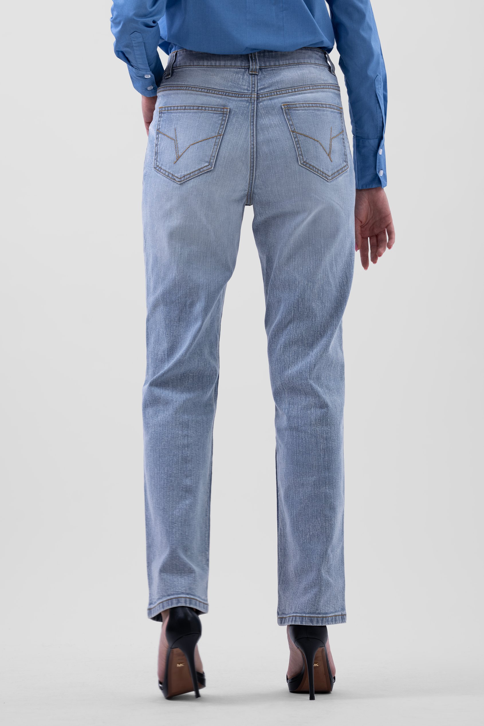 Womens Straight Fit Ripped Jeans