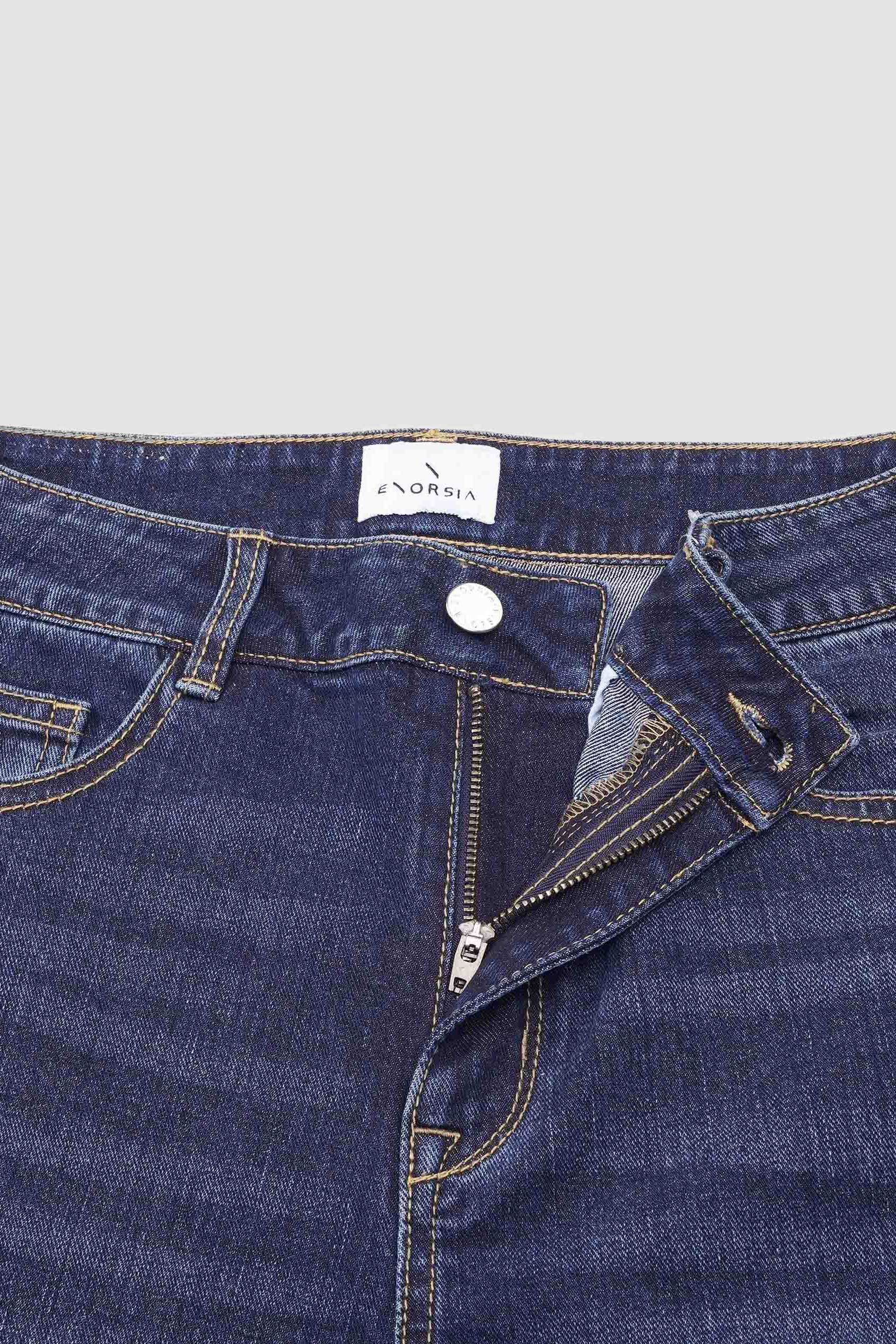 Womens Blue Tapared Leg Jeans